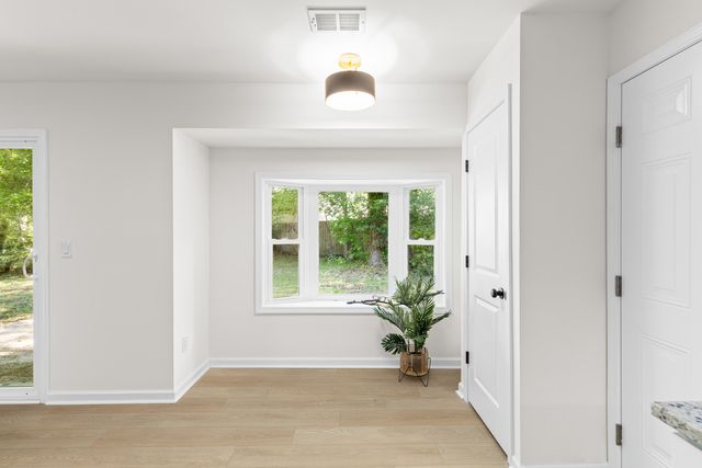 127 Miley Avenue, Summerville, SC 29485