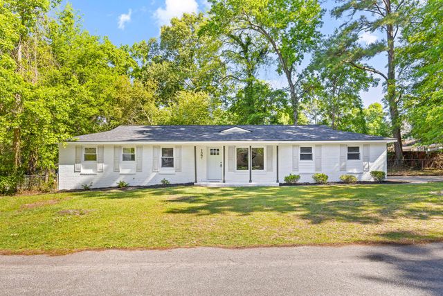 127 Miley Avenue, Summerville, SC 29485