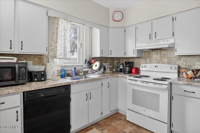 3418 Albany Street, Niskayuna, NY 12304