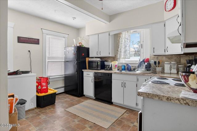 3418 Albany Street, Niskayuna, NY 12304