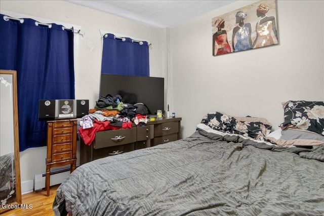 3418 Albany Street, Niskayuna, NY 12304