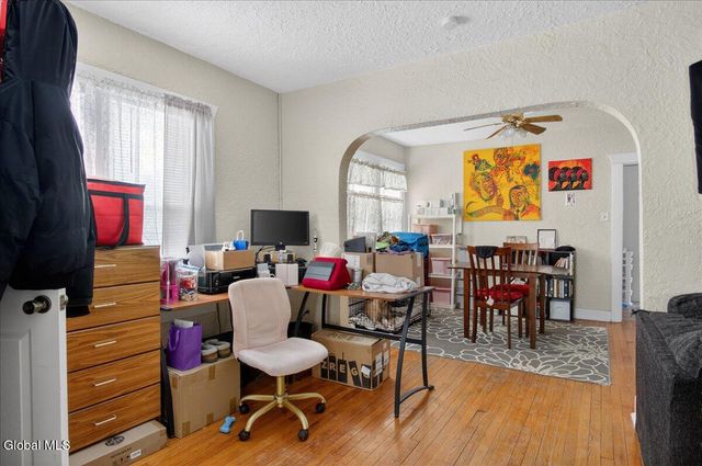 3418 Albany Street, Niskayuna, NY 12304