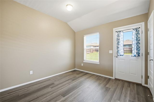 625 W Lola Drive, Mustang, OK 73064