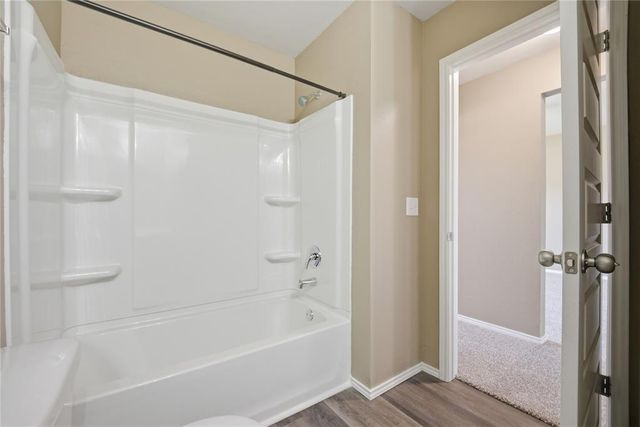 625 W Lola Drive, Mustang, OK 73064