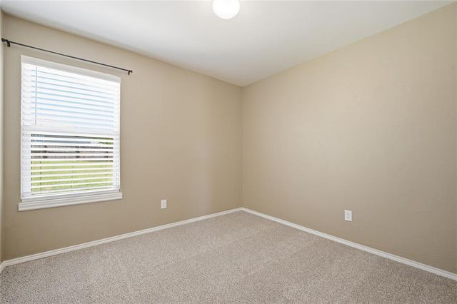 625 W Lola Drive, Mustang, OK 73064
