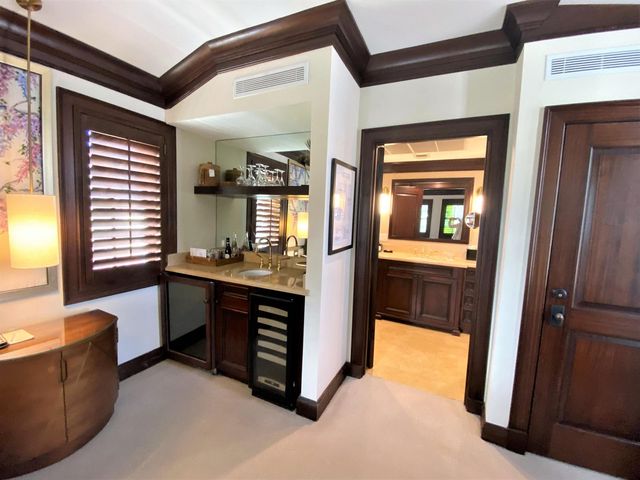 301 Australian Avenue 306, Palm Beach, FL 33480