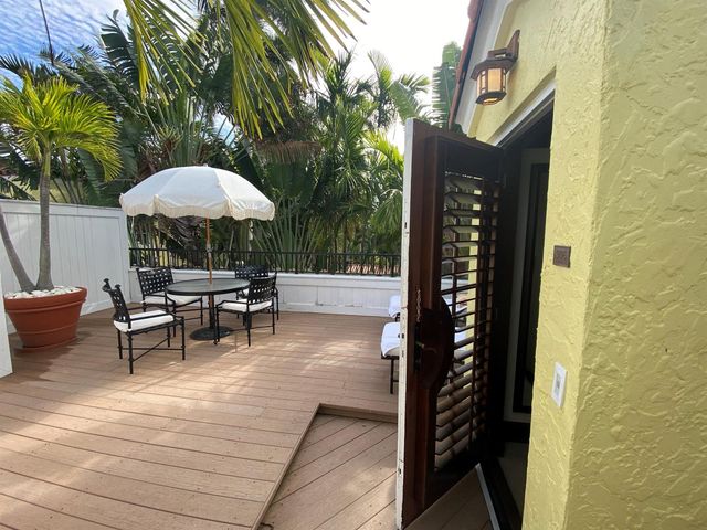301 Australian Avenue 306, Palm Beach, FL 33480