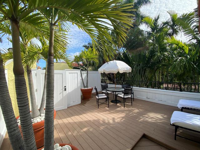 301 Australian Avenue 306, Palm Beach, FL 33480