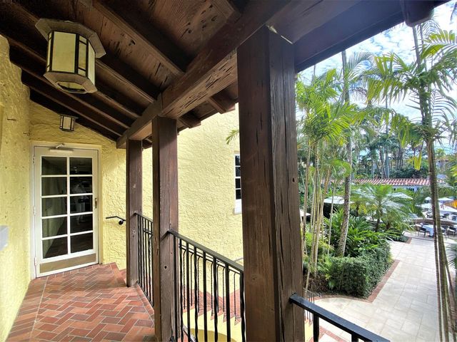 301 Australian Avenue 306, Palm Beach, FL 33480
