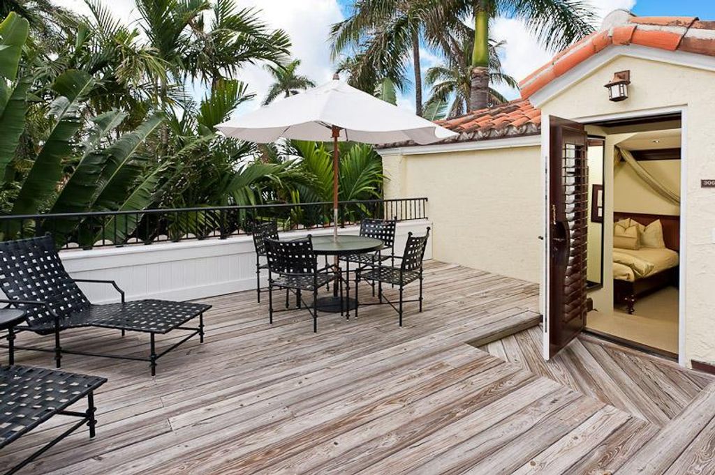 301 Australian Avenue 306, Palm Beach, FL 33480