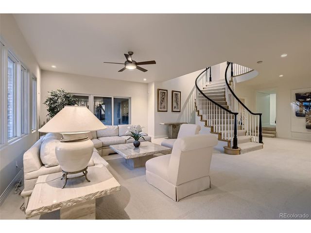 8561 Colonial Dr, Lone Tree, CO 80124