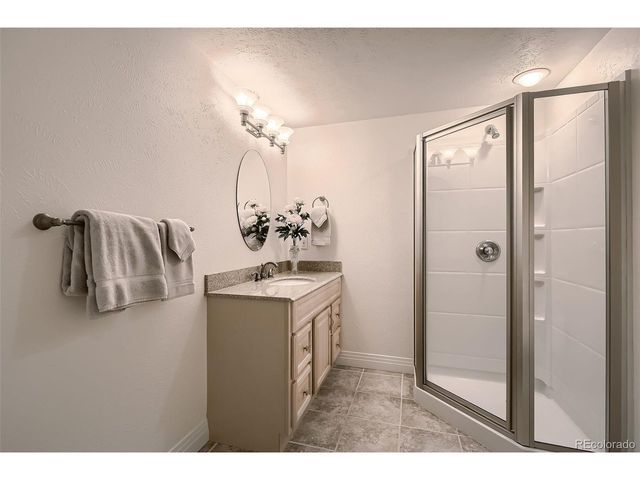 8561 Colonial Dr, Lone Tree, CO 80124