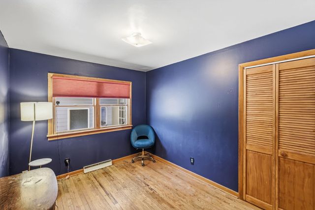 426 S 11th Street, Chesterton, IN 46304