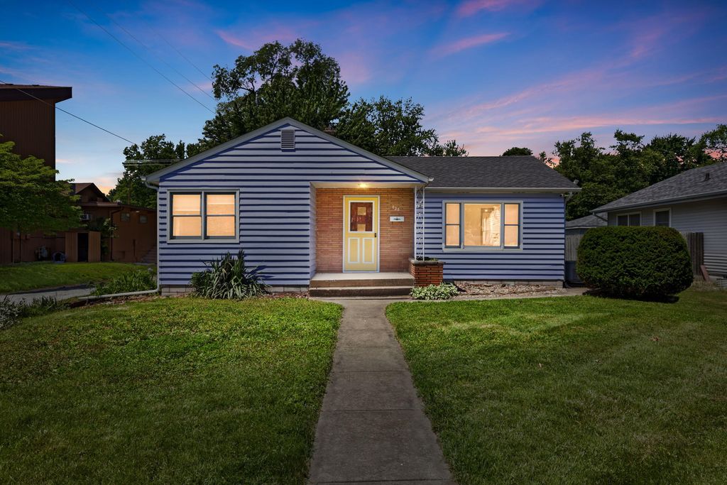 426 S 11th Street, Chesterton, IN 46304
