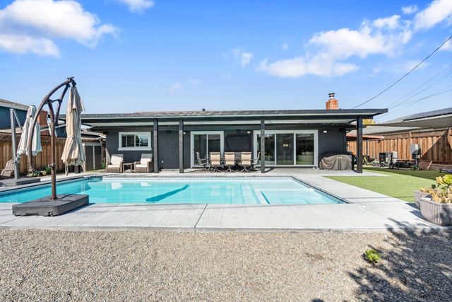 1231 Westward Drive, Hollister, CA 95023