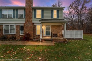 21320 E Glen Haven Circle, Novi, MI 48167