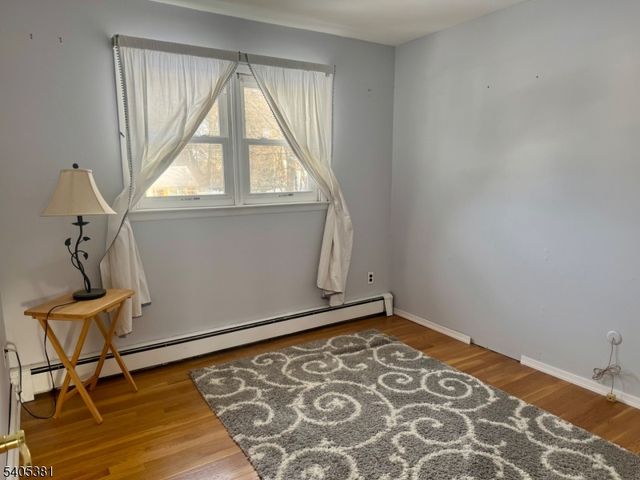 9 Windsor Dr, Jefferson Twp., NJ 07438