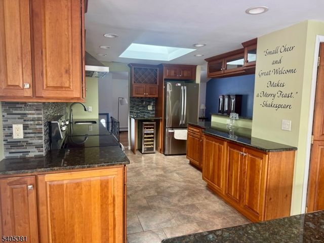 9 Windsor Dr, Jefferson Twp., NJ 07438