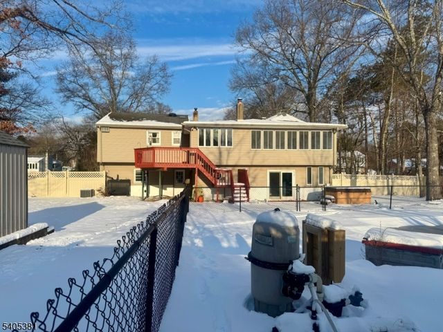 9 Windsor Dr, Jefferson Twp., NJ 07438