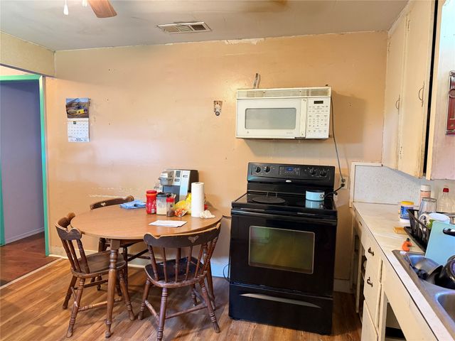 110 Yorke Street, Mt Pleasant, TX 75455