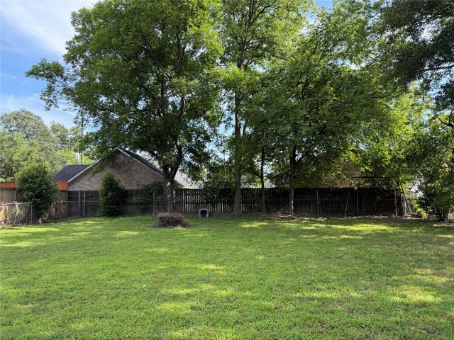 110 Yorke Street, Mt Pleasant, TX 75455