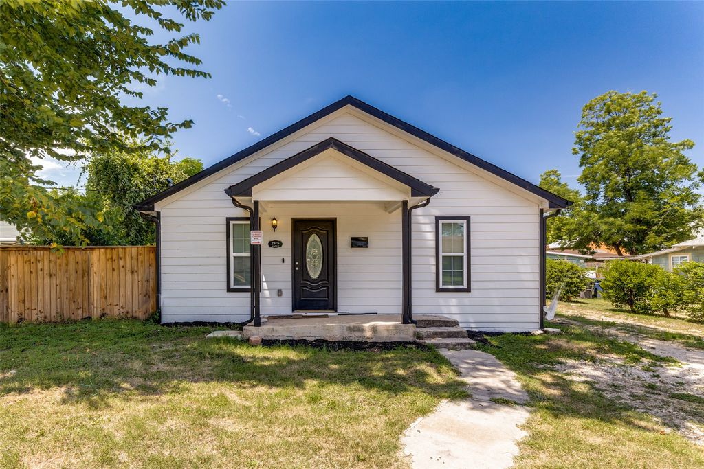 2805 Springdale Road, Fort Worth, TX 76111