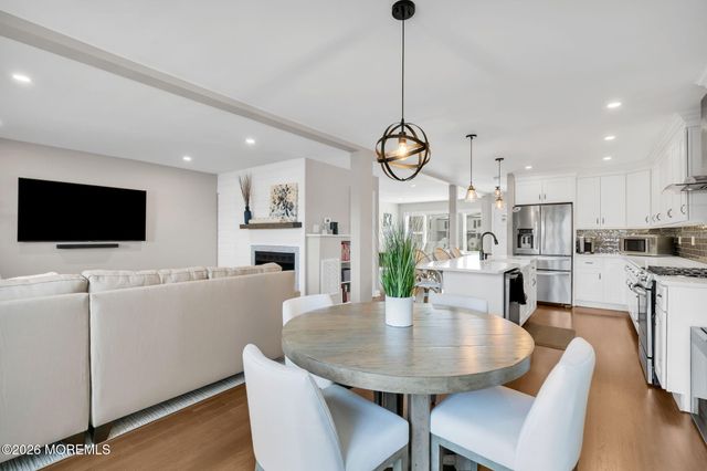 57 Bridgewaters Drive 23, Oceanport, NJ 07757