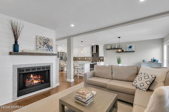 57 Bridgewaters Drive 23, Oceanport, NJ 07757