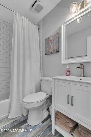 57 Bridgewaters Drive 23, Oceanport, NJ 07757