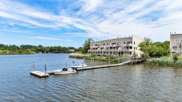 57 Bridgewaters Drive 23, Oceanport, NJ 07757