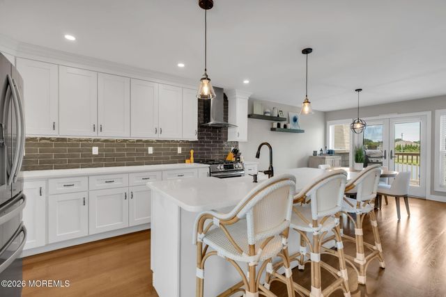 57 Bridgewaters Drive 23, Oceanport, NJ 07757