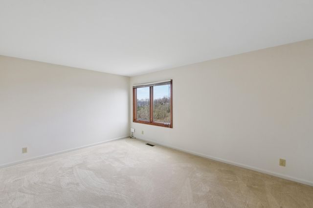 1 Colonel Pointe Drive, Wilder, KY 41076