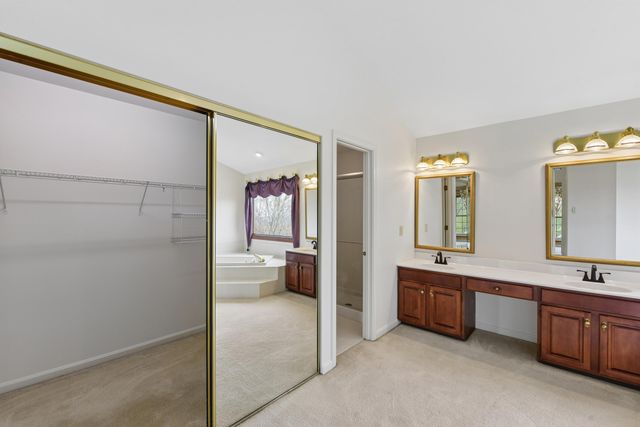 1 Colonel Pointe Drive, Wilder, KY 41076