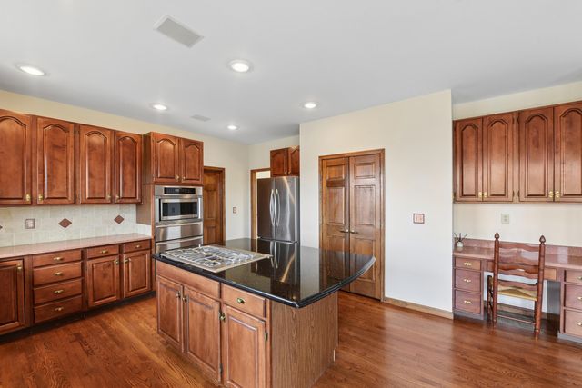 1 Colonel Pointe Drive, Wilder, KY 41076