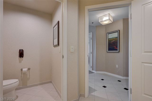 135 East Harmon Avenue 3605, Las Vegas, NV 89109
