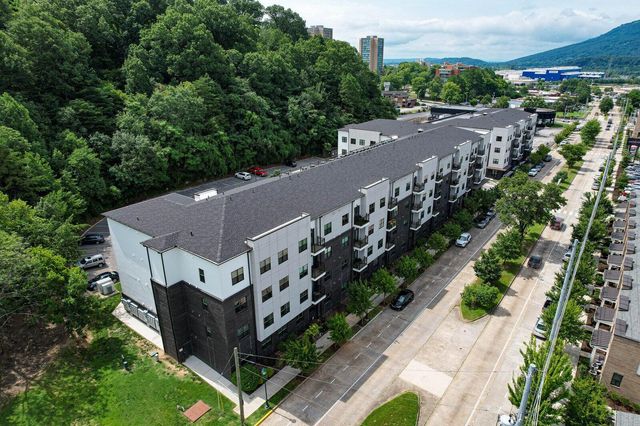 782 Riverfront Parkway 415, Chattanooga, TN 37402