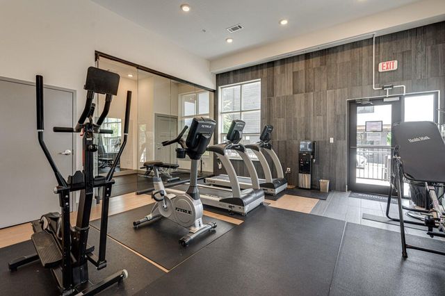 782 Riverfront Parkway 415, Chattanooga, TN 37402
