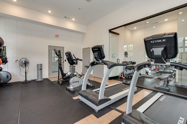 782 Riverfront Parkway 415, Chattanooga, TN 37402