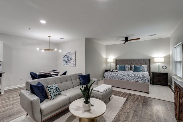 782 Riverfront Parkway 415, Chattanooga, TN 37402