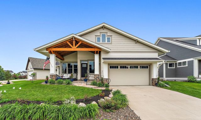 11314 Sunflower Lane N, Lake Elmo, MN 55042
