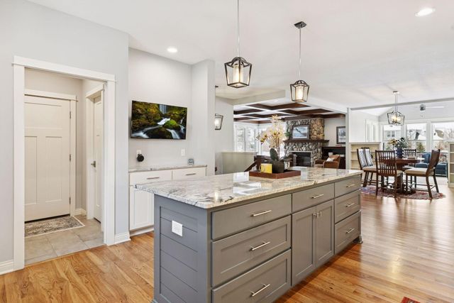 11314 Sunflower Lane N, Lake Elmo, MN 55042