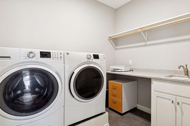 11314 Sunflower Lane N, Lake Elmo, MN 55042