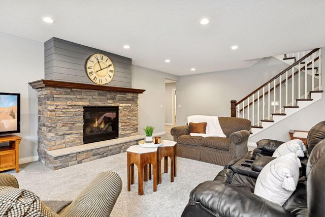 11314 Sunflower Lane N, Lake Elmo, MN 55042