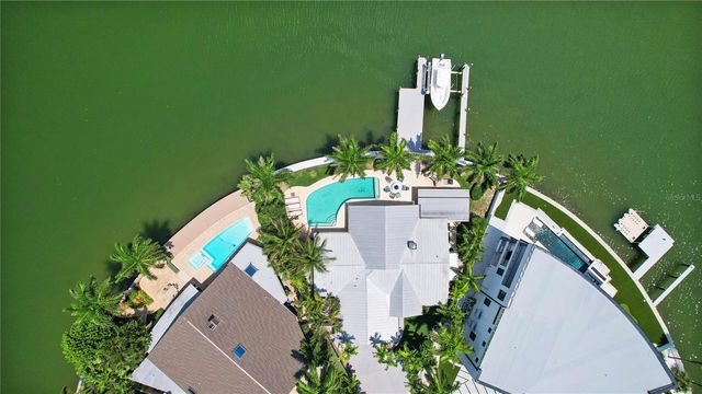 450 22ND STREET, Belleair Beach, FL 33786