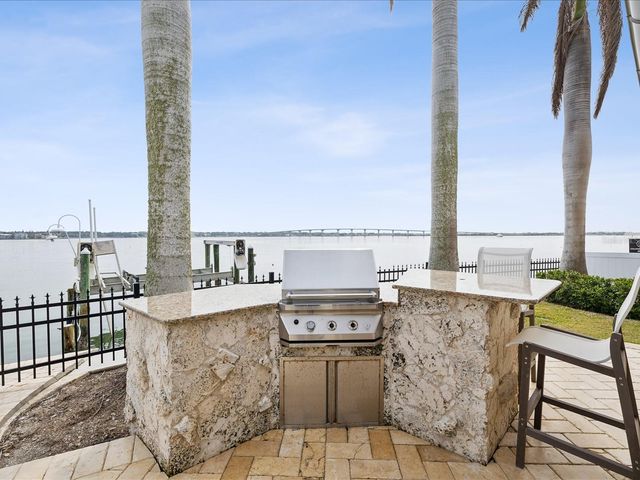 450 22ND STREET, Belleair Beach, FL 33786