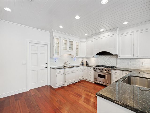 450 22ND STREET, Belleair Beach, FL 33786