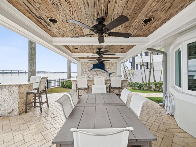450 22ND STREET, Belleair Beach, FL 33786