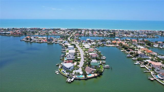 450 22ND STREET, Belleair Beach, FL 33786