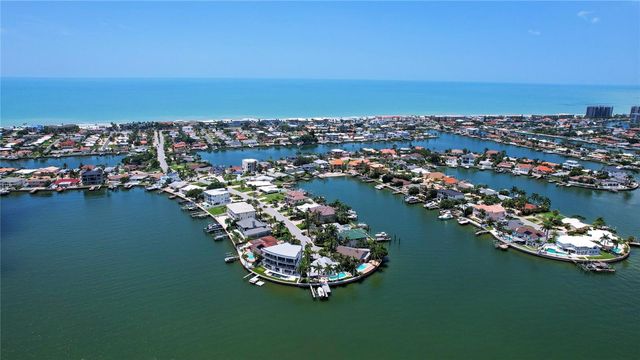 450 22ND STREET, Belleair Beach, FL 33786
