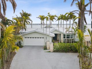 450 22ND STREET, Belleair Beach, FL 33786
